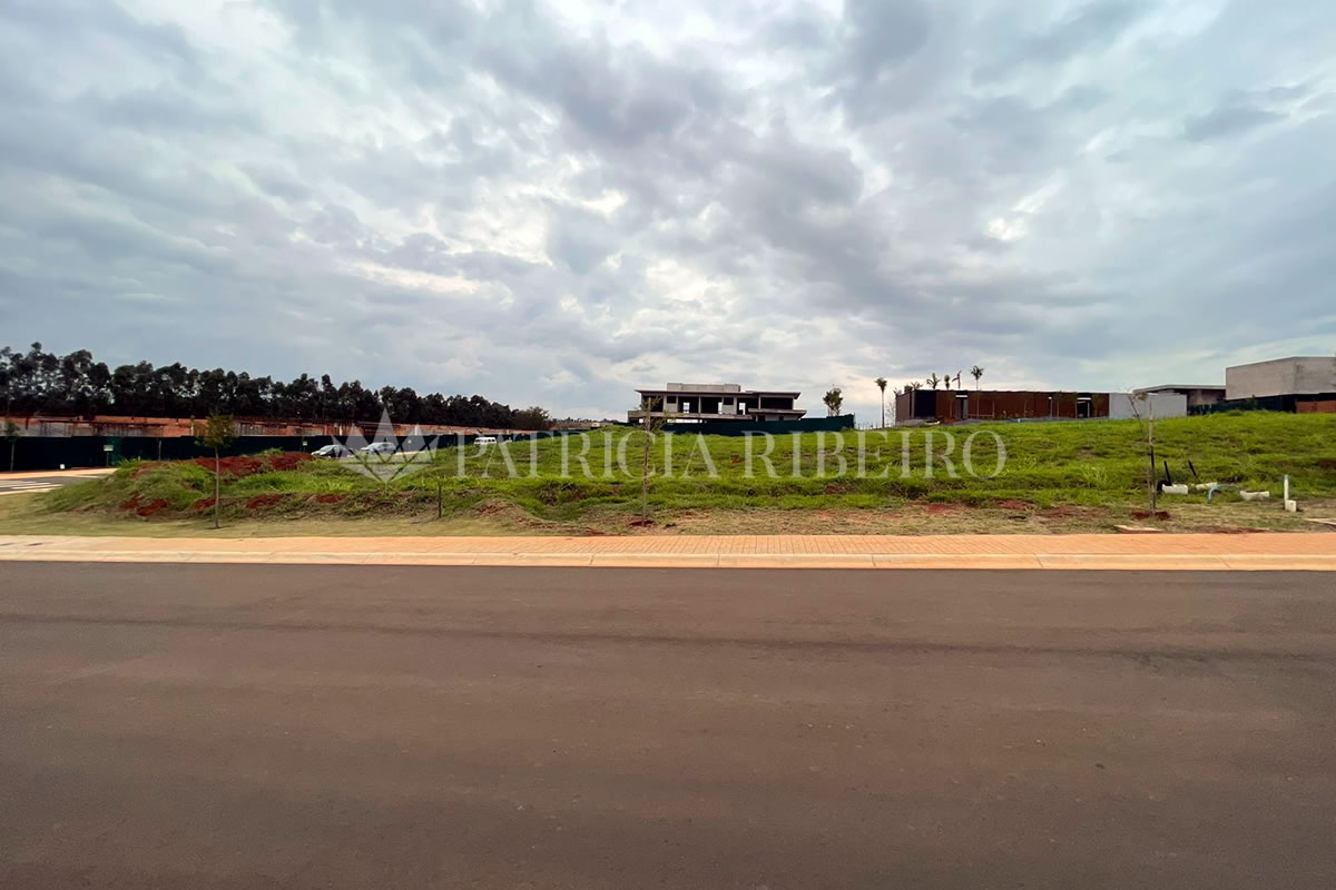 Terreno no Fazenda da Grama